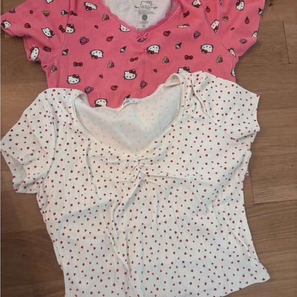 Hello Kitty Pink and White T-Shirts / pajama shirts - Picture 2 of 4